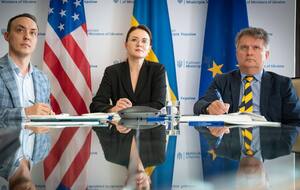 Свириденко отметила, что на встречу ее пригласил министр финансов США