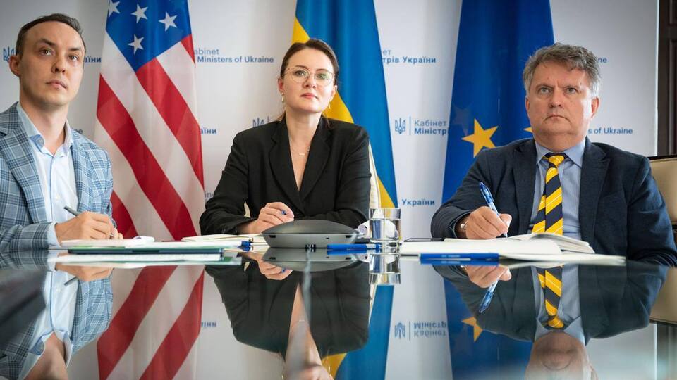 Свириденко отметила, что на встречу ее пригласил министр финансов США
