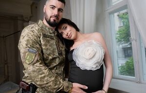 Весной 2024 года Мезенцева вышла замуж за командира подразделения "Ахиллес" Федоренко