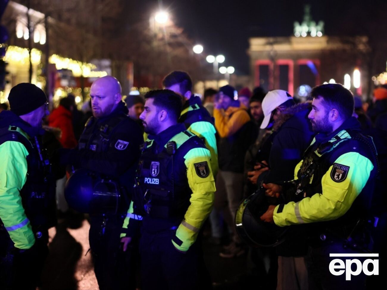 4,3 тыс. правоохранителей патрулировали улицы Берлина в новогоднюю ночь