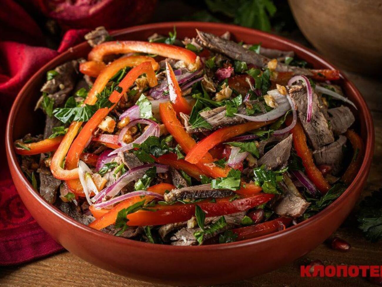 Лук для салата нужно замариновать