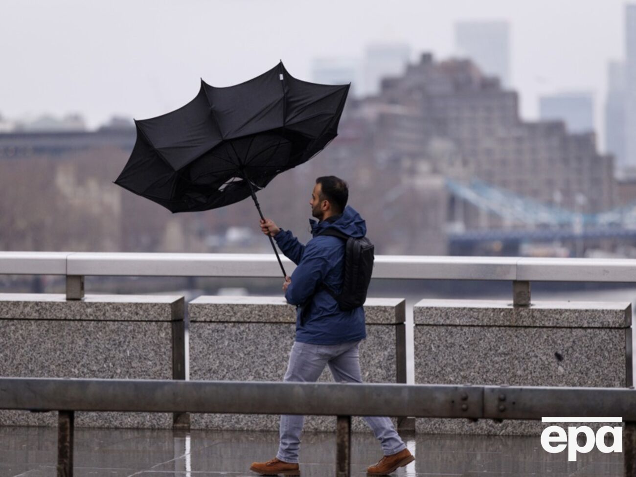 Європа потерпає від зимового шторму