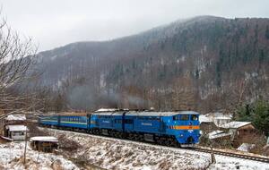 Из-за непогоды поезда опаздывают с 9 января