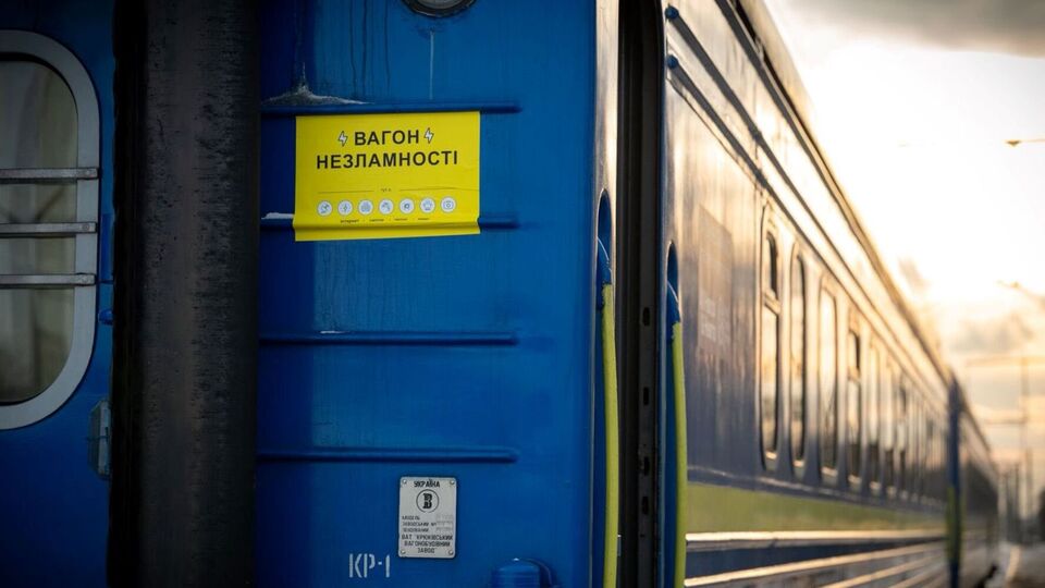 Три "вагони незламності" розгорнули у Броварах, два – у Борисполі і стільки ж – у Василькові