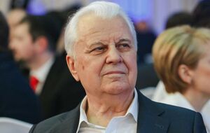 У Кравчука із дружиною 1959 року народився син Олександр