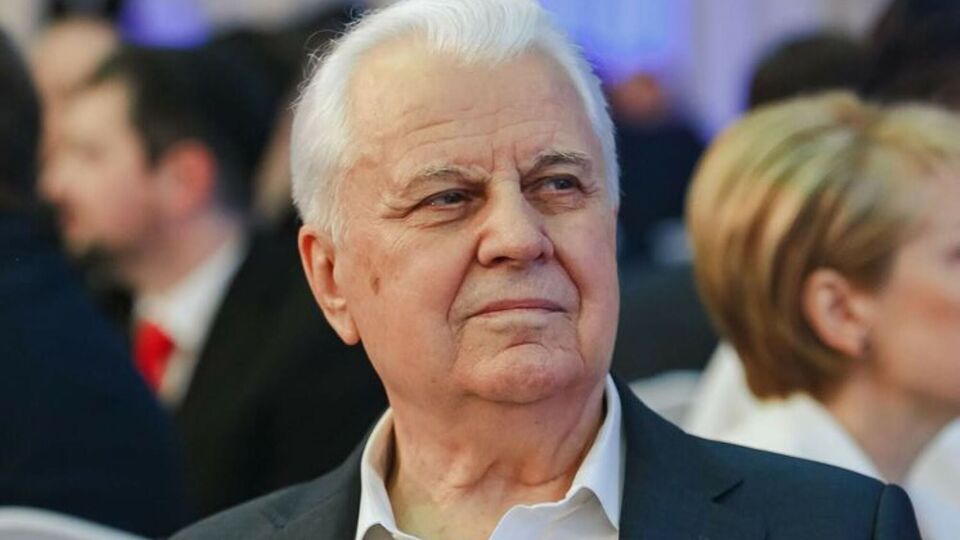 У Кравчука із дружиною 1959 року народився син Олександр