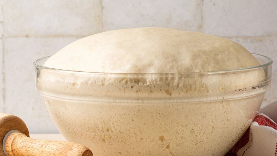 Тесто должно подняться примерно за два часа