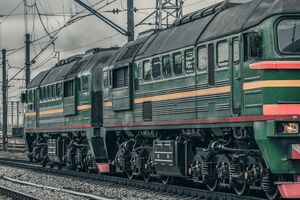 Російський Shahed прилетів поряд із локомотивом, розповіли в УЗ