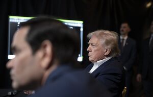 Трамп наблюдал за военной операцией США в Венесуэле в Мар-а-Лаго вместе с генералами