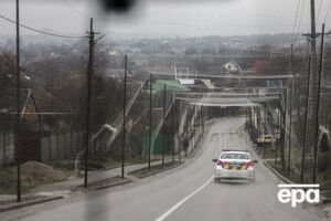 За словами начальника ОВА, вітер частково зруйнував опори антидронових тунелів