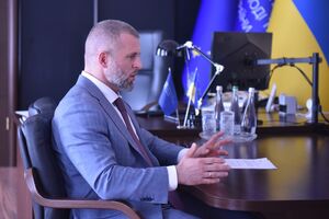 Бидный подчеркнул, что РФ использует в спорте подкуп и шантаж