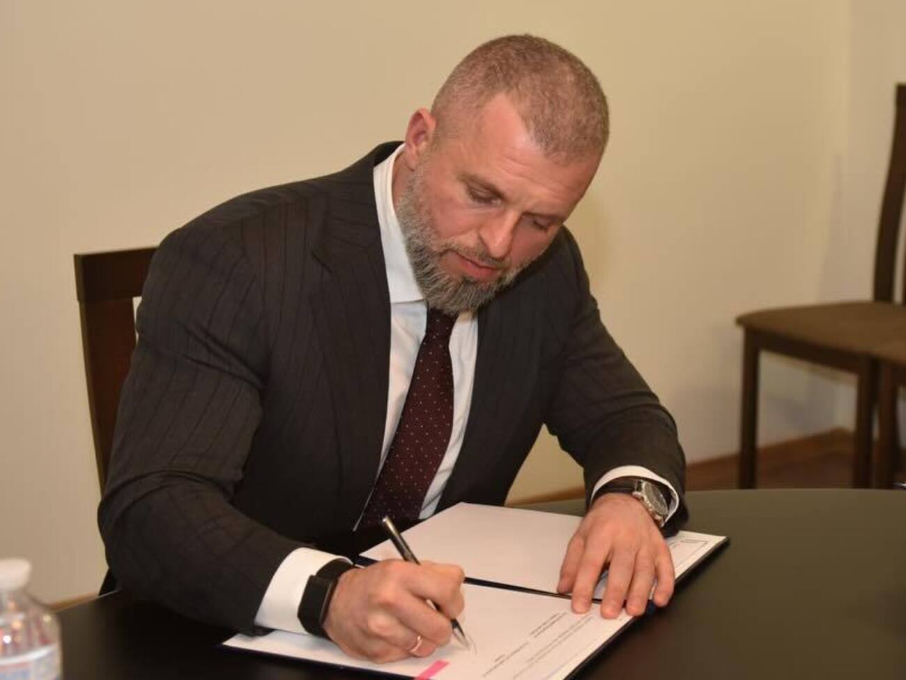 Бедный: Бойкот влечет последствия и санкции