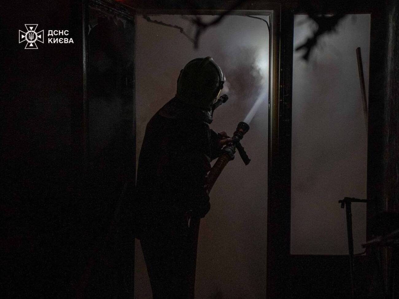 Из-за атак беспилотников в столице возникли пожары