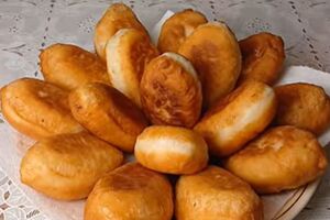 Пирожки нужно жарить на небольшом огне