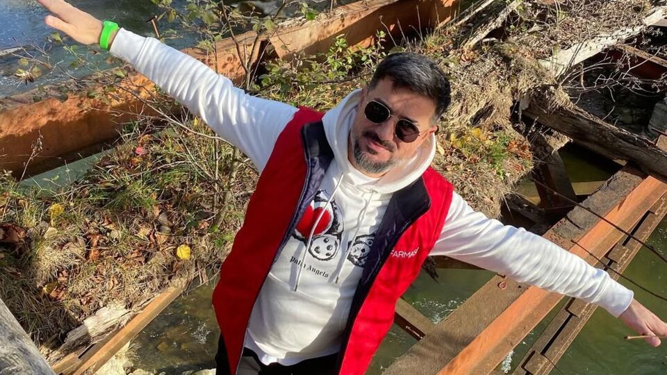 Налчаджиоглу заявил, что не обсуждает с матерью своей дочери "политику"