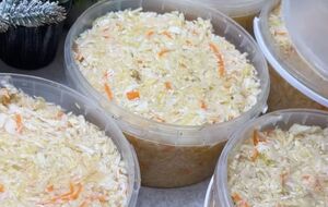 Готову квашену капусту поставте в холодильник