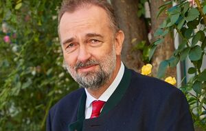 Дело Путина следует рассмотреть в рамках международного трибунала по военным преступлениям, считает фон Габсбург