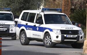 За даними ЗМІ, на місце смерті дипломата поліцію Кіпру не пустили