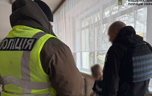 Напад неповнолітнього з ножем на вчительку й однокласника у школі Києва стався 12 січня