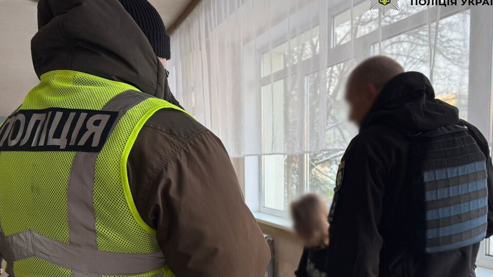 Нападение несовершеннолетнего с ножом на учительницу и одноклассника в школе Киева произошло 12 января