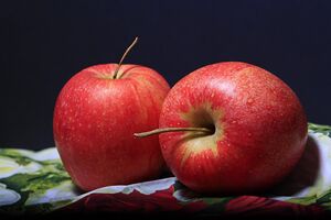 Яблоки являются низкокалорийным продуктом