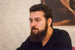 Одних народных протестов никогда не бывает достаточно для смены режима