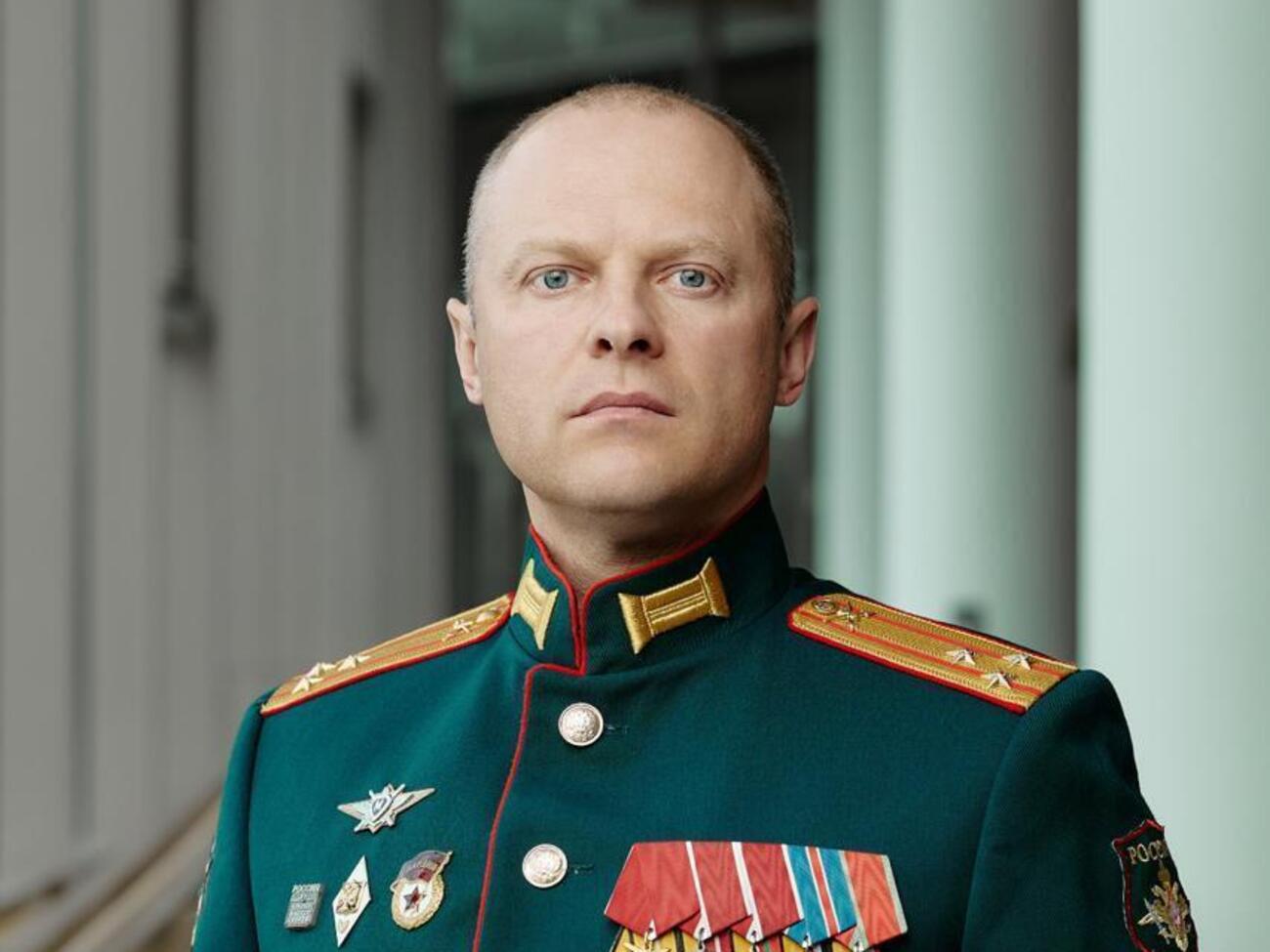 Карасьов раніше командував 31-ю окремою десантно-штурмовою бригадою