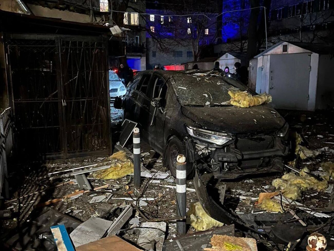 Повреждено жилье, социальные объекты и машины