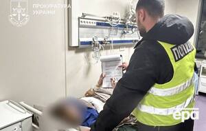 Подросток, подозреваемый в покушении на жизнь учительницы и одноклассника, сейчас находится в больнице