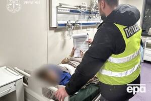 Подросток, подозреваемый в покушении на жизнь учительницы и одноклассника, сейчас находится в больнице