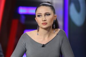 Представьте меру этого треша: человек, который всю жизнь служил России, занимается погребением украинских героев