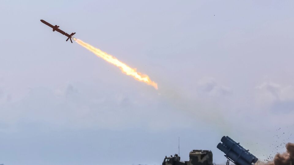 Силы обороны нанесли удар по заводу ракетами украинского производства