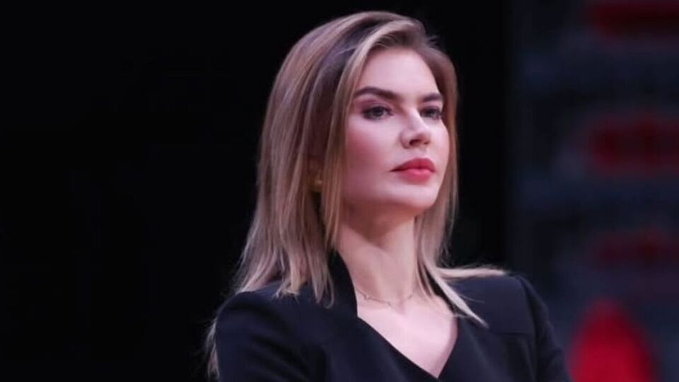 Российские и западные таблоиды неоднократно писали, что Путин имеет личные отношения с Кабаевой