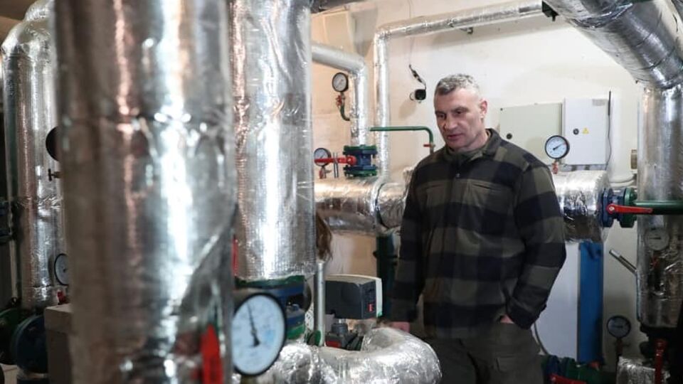 Без отопления в Киеве остаются 500 домов, проинформировал мэр