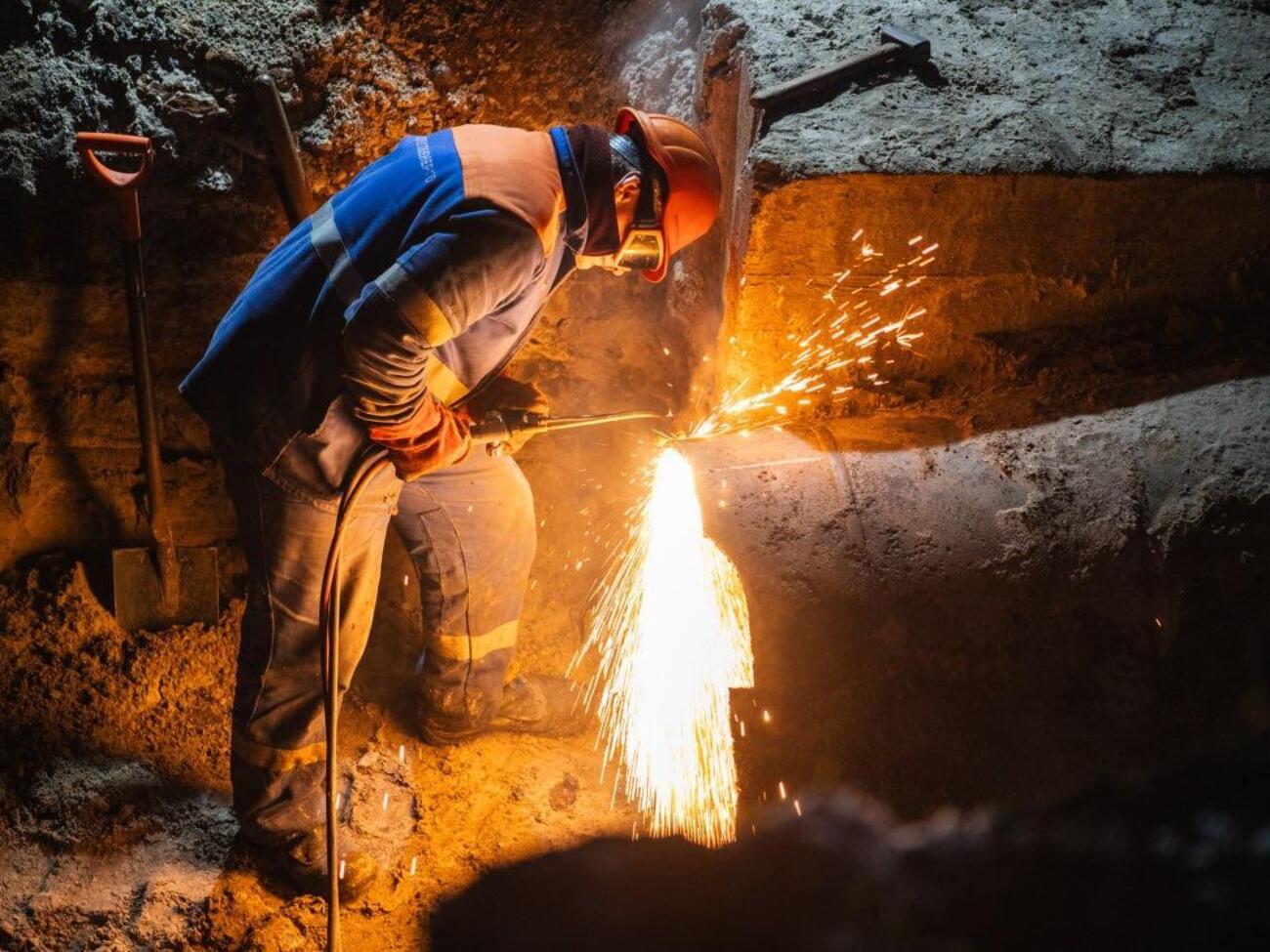 Ремонтные бригады работают днем и ночью, подчеркнул Кличко