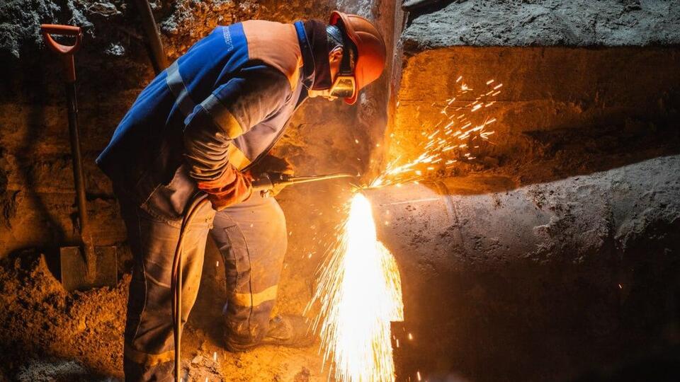 Ремонтные бригады работают днем и ночью, подчеркнул Кличко