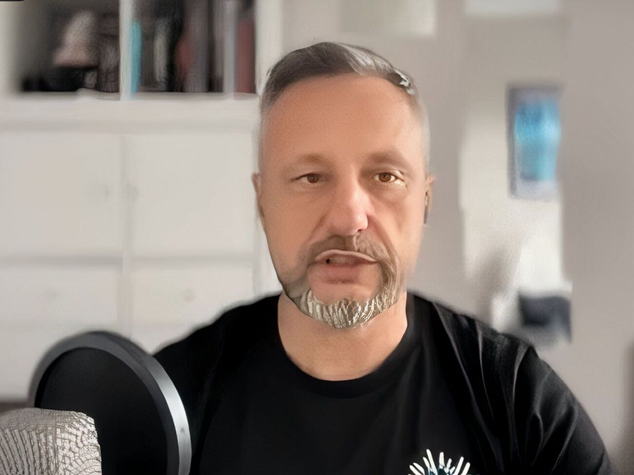 Морально ли бить по энергетике оккупированных территорий? Ведь мы должны быть "не такие"