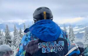 Власник магазину, який продав цю куртку іноземцеві, утилізував аналогічний одяг, уточнили в патрульній поліції