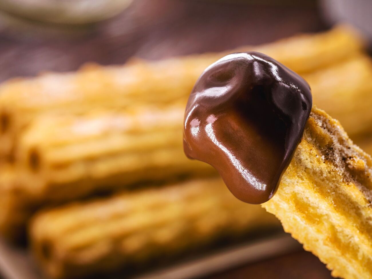 Печиво можна подавати з шоколадом