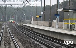 Участок железнодорожных путей в Польше был поврежден в результате взрыва, за которым могла стоять РФ