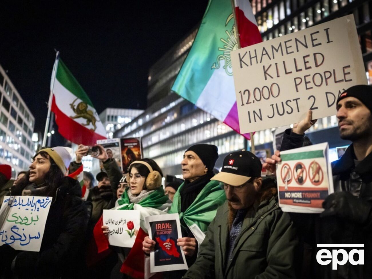 В Иране расстреливают протестующих