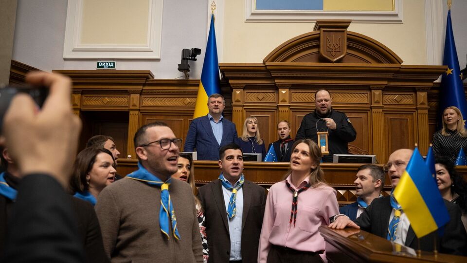 Депутаты не способны работать полный рабочий день, заявил источник