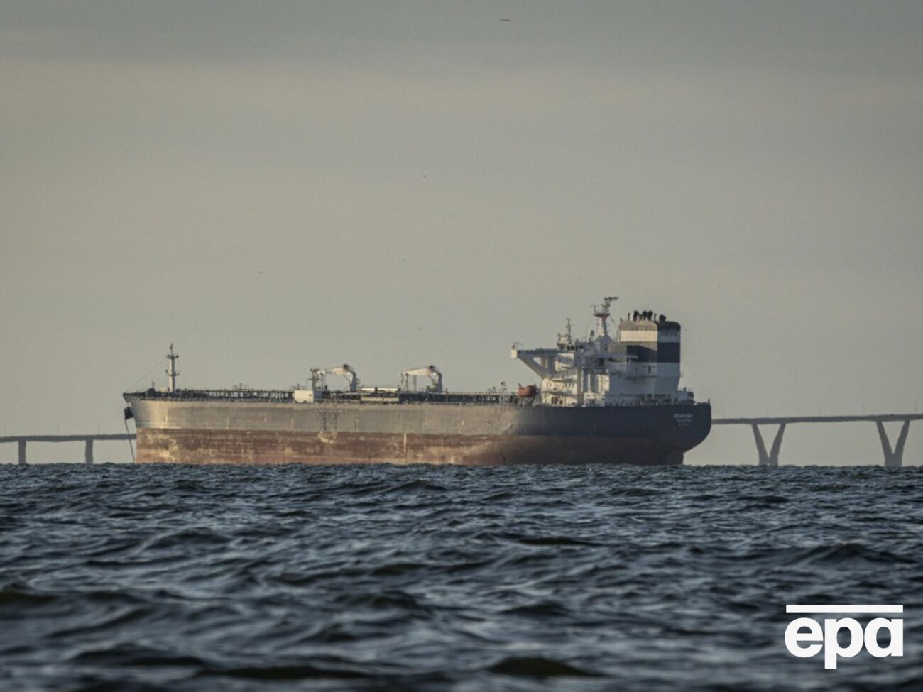 США продолжают охоту за танкерами с подсанкционной нефтью