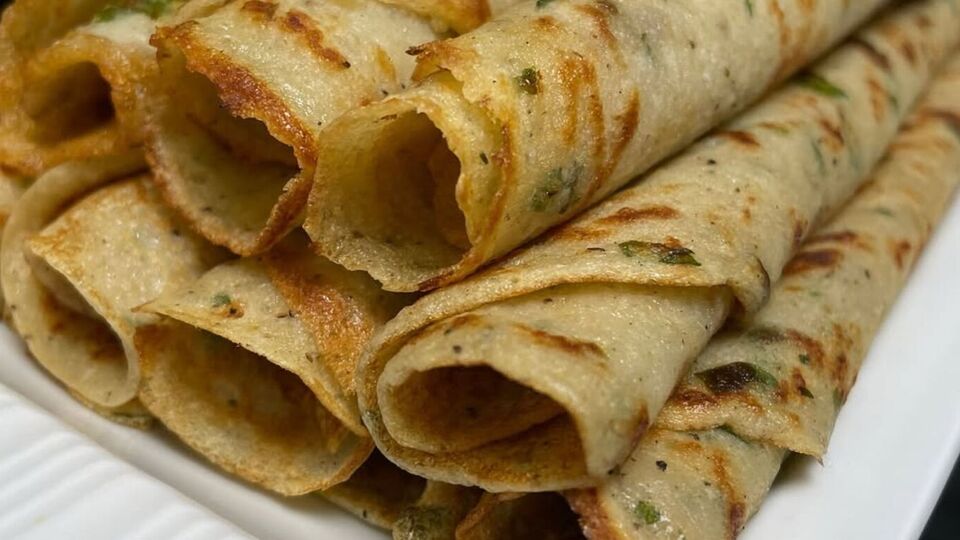 Обсмажуйте картопляні млинці, як звичайні, на середньому вогні з обох боків до золотавої скоринки