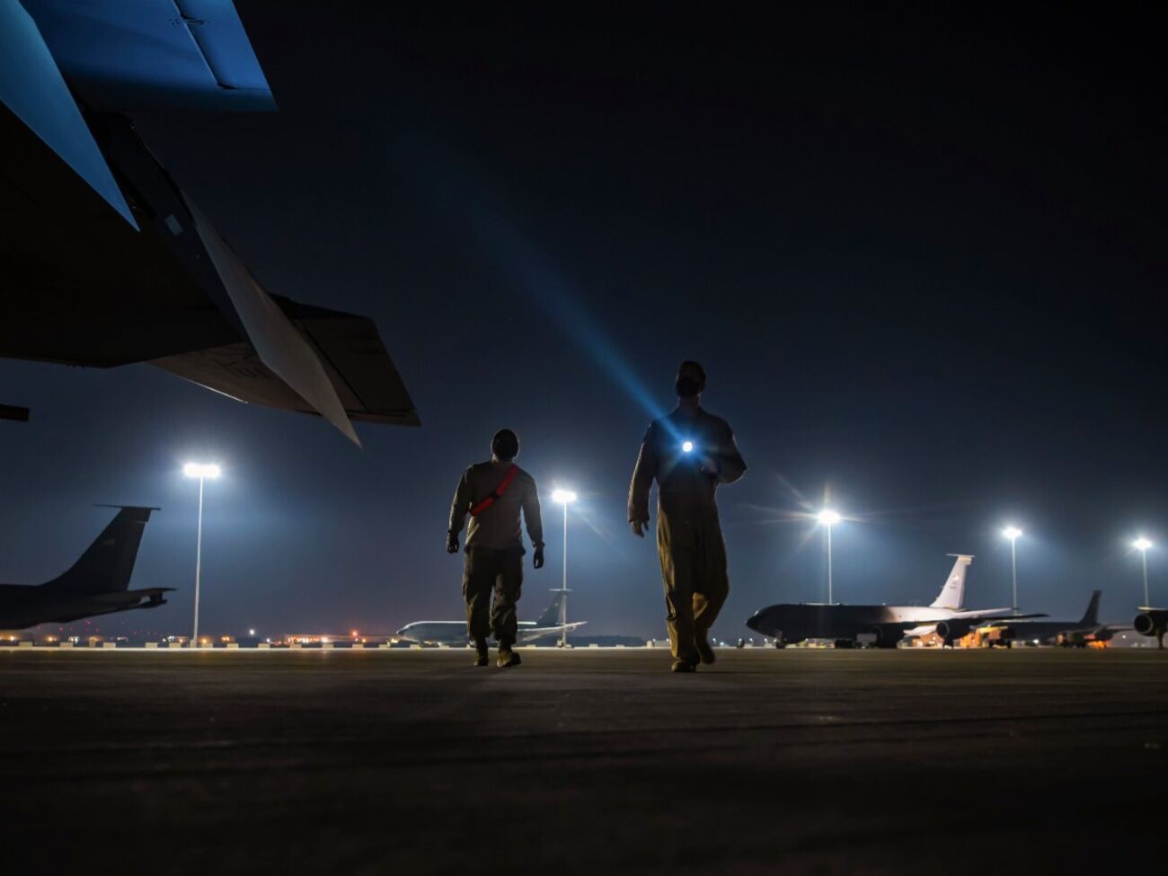 Персонал выводится с авиабазы Аль-Удейд "в ответ на текущую региональную напряженность", отметили в правительстве Катара