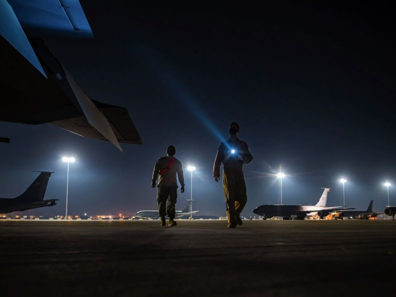 Персонал выводится с авиабазы Аль-Удейд "в ответ на текущую региональную напряженность", отметили в правительстве Катара