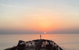 Судно ходит под флагом Ирана