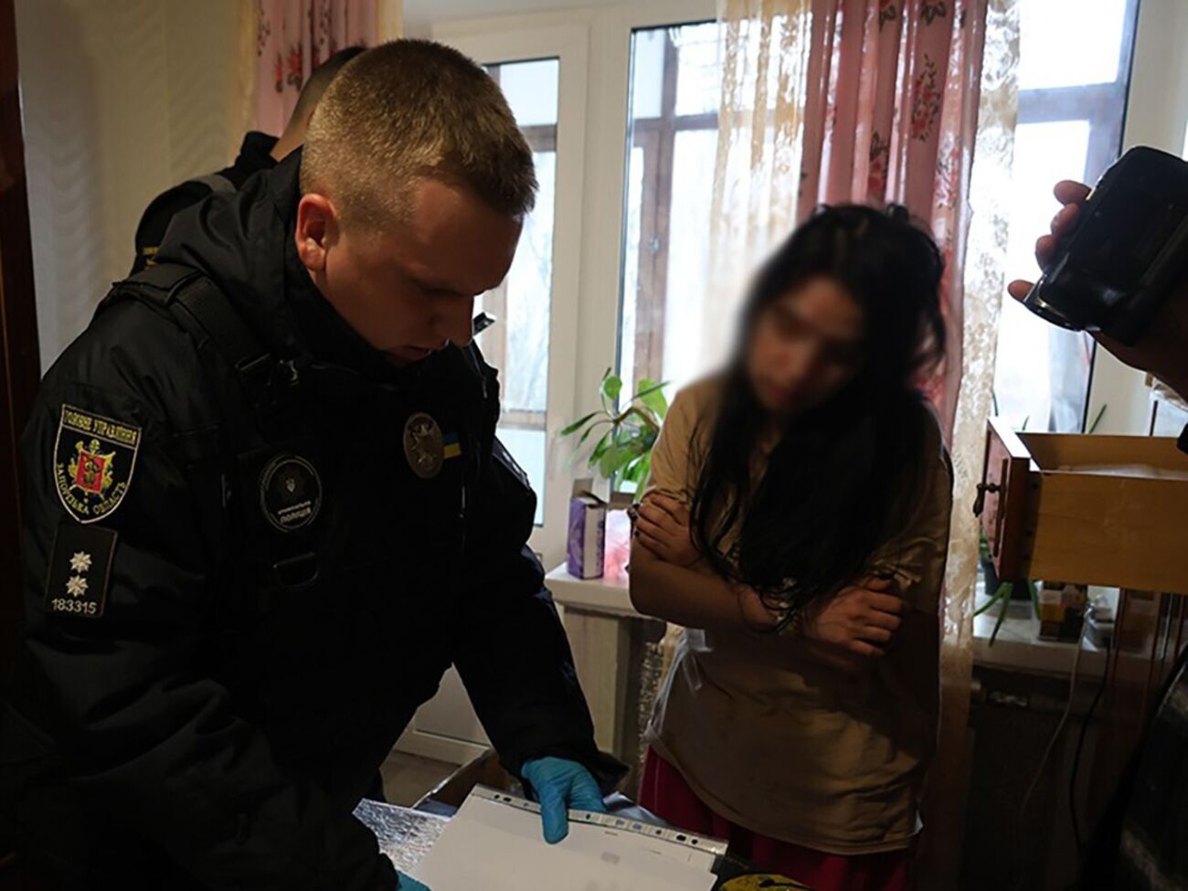 Женщина получила деньги, ей также оплатили арендованную квартиру и услуги нотариуса по заверению сделки по ребенку, рассказали в полиции