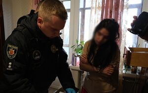 Женщина получила деньги, ей также оплатили арендованную квартиру и услуги нотариуса по заверению сделки по ребенку, рассказали в полиции