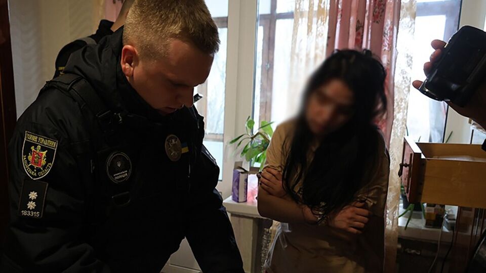 Женщина получила деньги, ей также оплатили арендованную квартиру и услуги нотариуса по заверению сделки по ребенку, рассказали в полиции